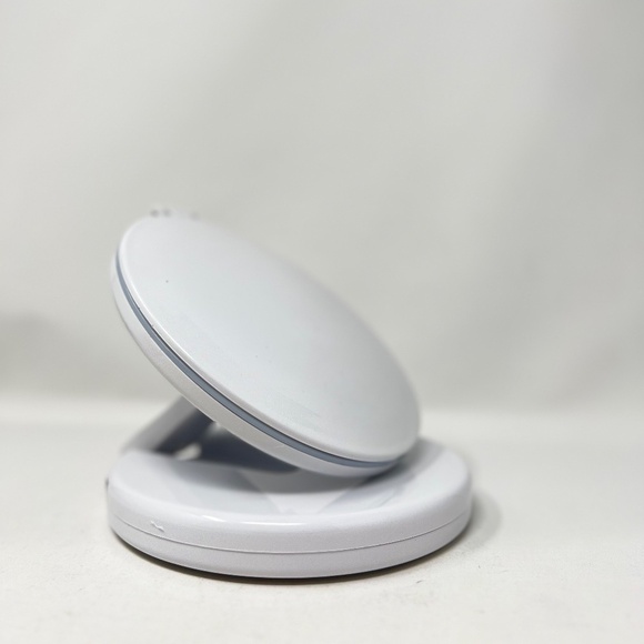 MAKEUP Mirror Double Sided 5X Magnifier with LED Lights & USB NEW in box - Picture 5 of 8